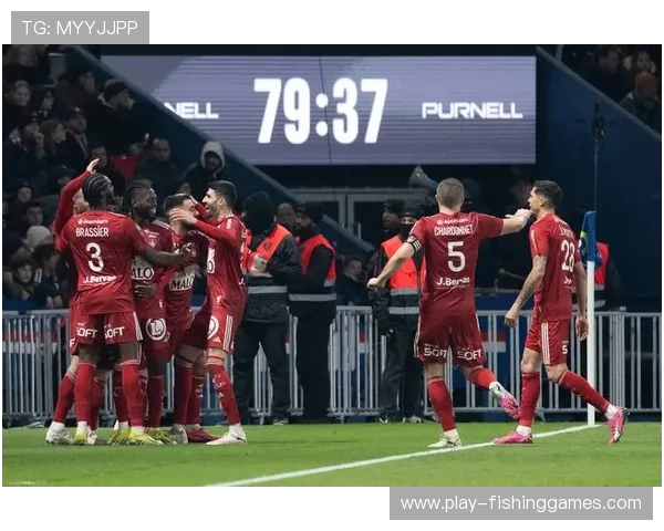 布雷斯特对阵梅斯，保级大战引爆主场氛围